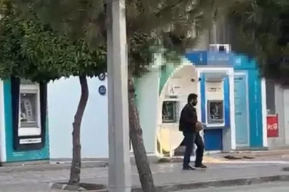 Adana'da ATM'ye taşlı saldırı kamerada 