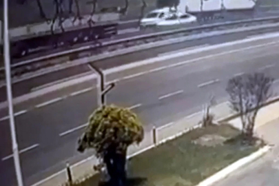 Tekirdağ'da 3 aracın karıştığı zincirleme kaza kamerada, sürücü yaralı