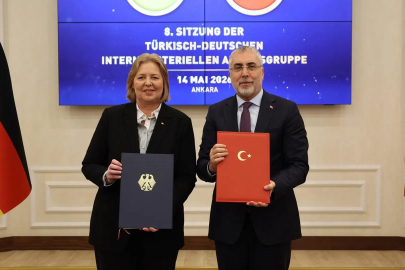 Bakan Işıkhan, Alman mevkidaşı Bas ile bir araya geldi