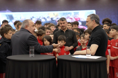 19 Mayıs Ruhunu Sahaya Taşıyan Şampiyonluk: Feriköy’ün Gençleri Geleceğe Koşuyor