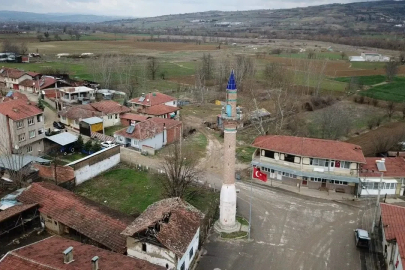 Camisiz minare, mahallenin sembolü oldu