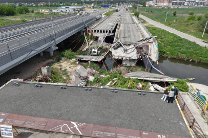 Ukrayna-Rusya savaşında havaya uçurulan köprü, savaş anıtı olacak