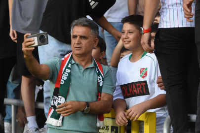 Karşıyaka'da Basatemür kalmaya sıcak