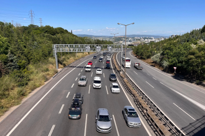 Kuzey Marmara Otoyolu’nun Kocaeli geçişinde bayram trafiği (2) 
