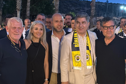 Fenerbahçe Başkan Adayı Hakan Safi: Çarşambadan itibaren inşallah sizlere her gün bayram havası yaşatacağız