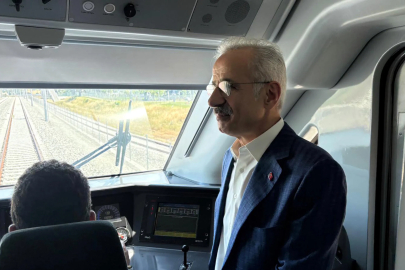 Bakan Uraloğlu: Halkalı-Kapıkule Hızlı Tren Hattı'nı bu yıl bitmeden işletmeye almayı hedefliyoruz (2)