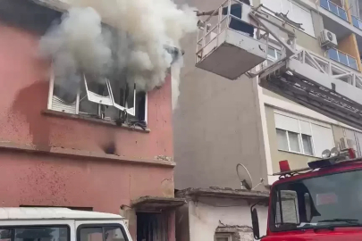 Antalya'da ev yangını