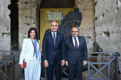 ROMA'NIN KALBİ KOLEZYUM'DA TROYA'NIN HİKÂYESİ DÜNYAYLA BULUŞTU