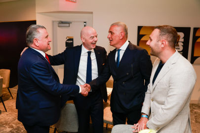 TFF Başkanı Hacıosmanoğlu, Infantino ve Isaac ile görüştü
