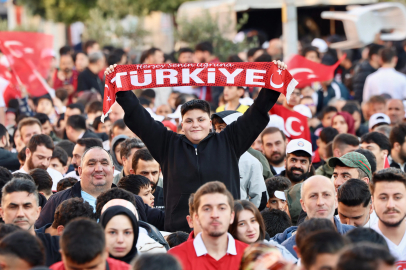 Sultanbeyli’de milli maç heyecanı