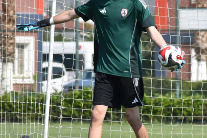 Altınordu kalecisi Arif, Çorum FK yolcusu