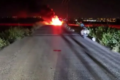 Hatay'da seyir halindeki otomobil yandı